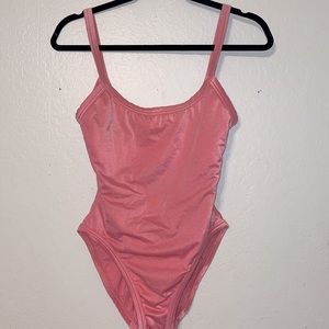 Pink one peice swimsuit❤️